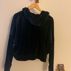 DKNY Velvet hoodie, great for sports. EUC